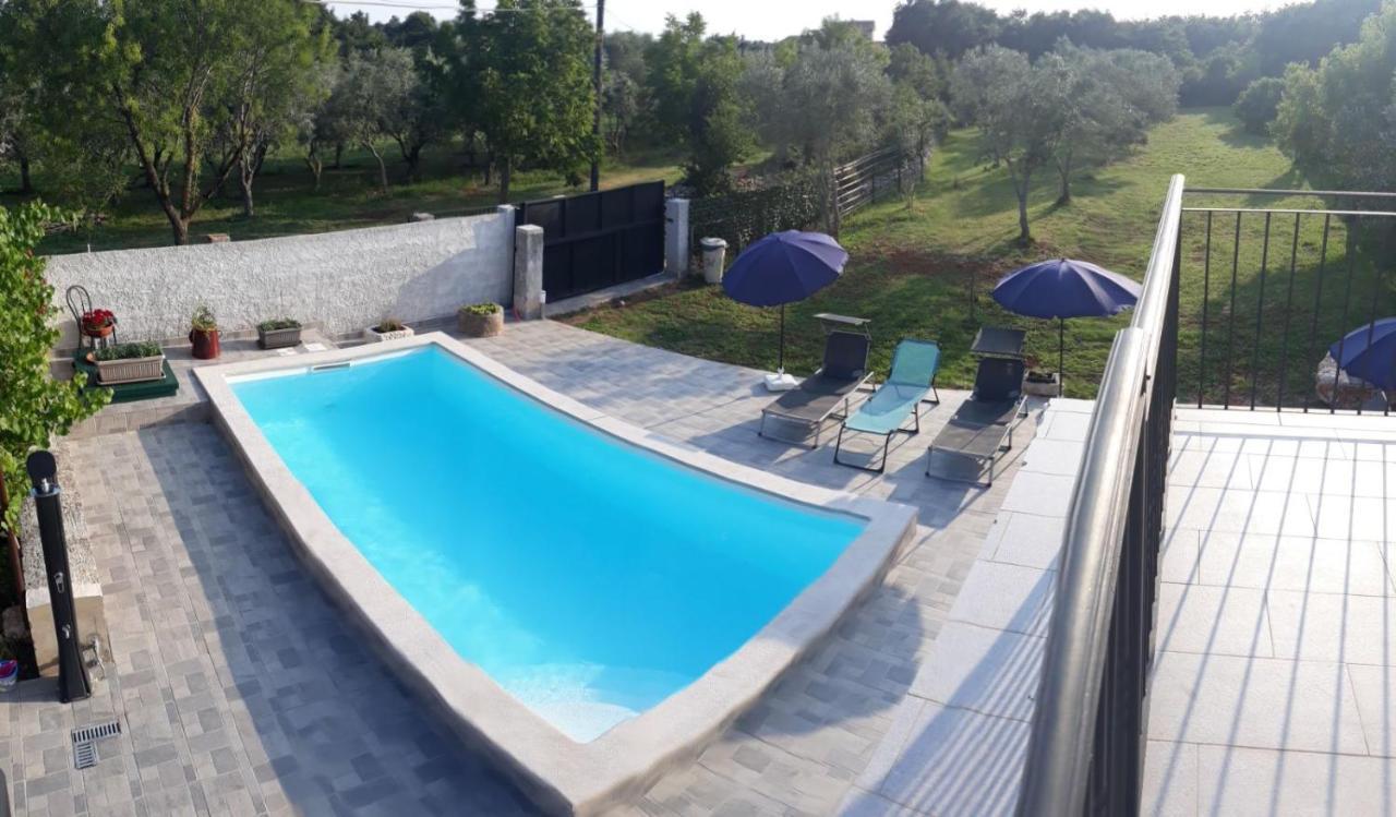 Holiday Home Dioniza Vodnjan Bagian luar foto