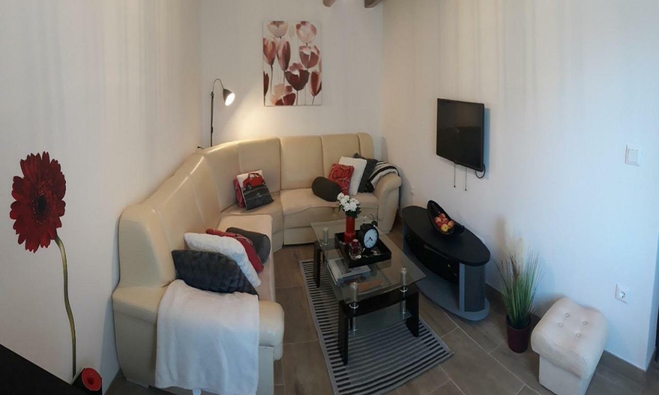 Holiday Home Dioniza Vodnjan Bagian luar foto